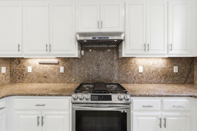 70 Towne Circle, Mountain View, CA 94040