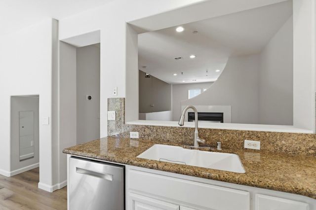70 Towne Circle, Mountain View, CA 94040
