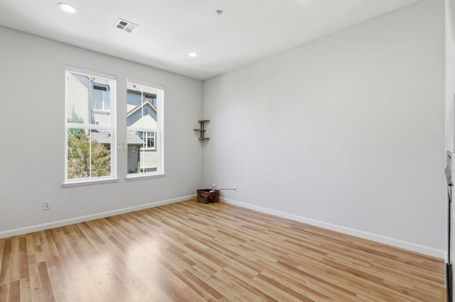 70 Towne Circle, Mountain View, CA 94040