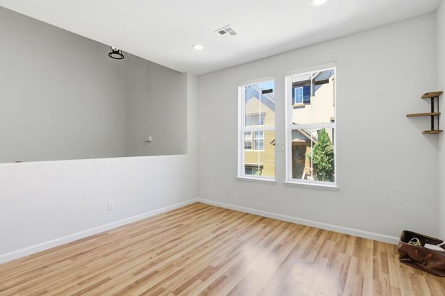 70 Towne Circle, Mountain View, CA 94040