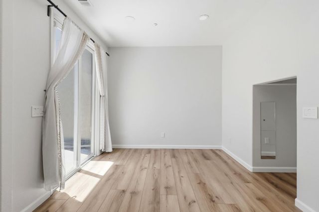 70 Towne Circle, Mountain View, CA 94040