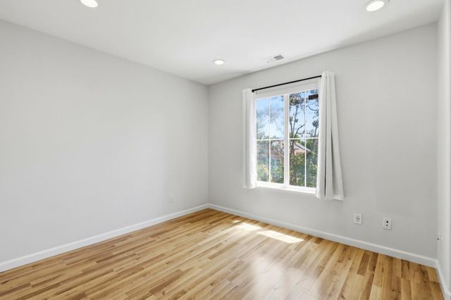 70 Towne Circle, Mountain View, CA 94040