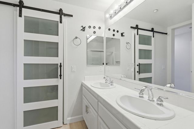 70 Towne Circle, Mountain View, CA 94040