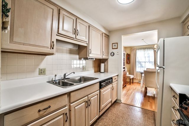 1370 Maple Road 1, Amherst, NY 14221