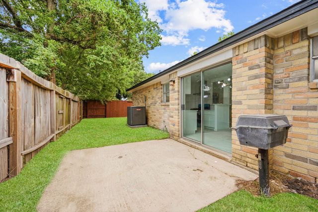 7310 Londres Drive, Houston, TX 77083