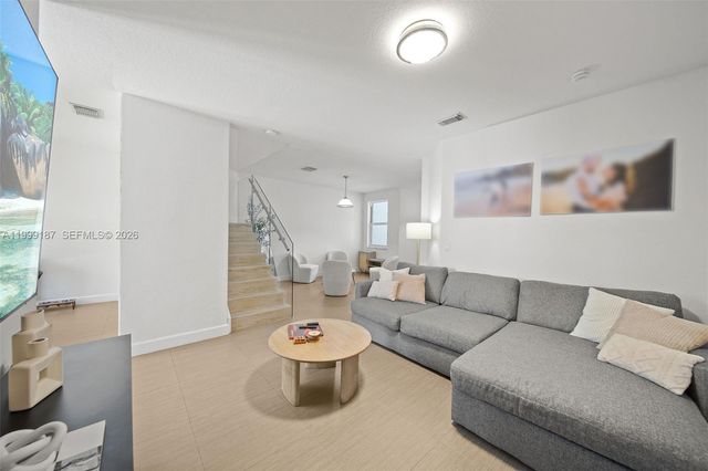 11613 NW 78th St 11613, Doral, FL 33178