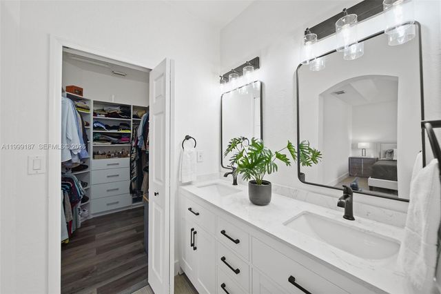 11613 NW 78th St 11613, Doral, FL 33178