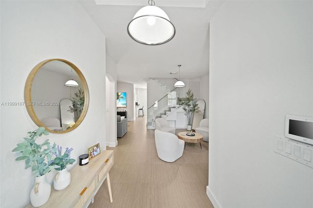 11613 NW 78th St 11613, Doral, FL 33178