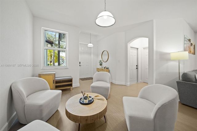 11613 NW 78th St 11613, Doral, FL 33178