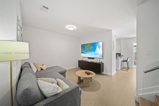 11613 NW 78th St 11613, Doral, FL 33178