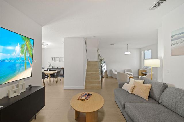 11613 NW 78th St 11613, Doral, FL 33178