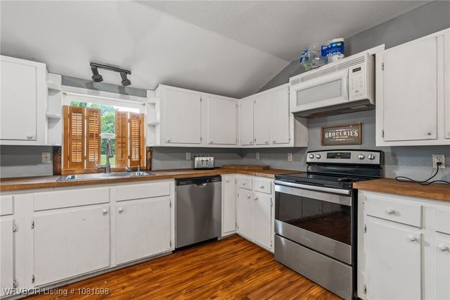 9818 Old Highway 10, Greenwood, AR 72936
