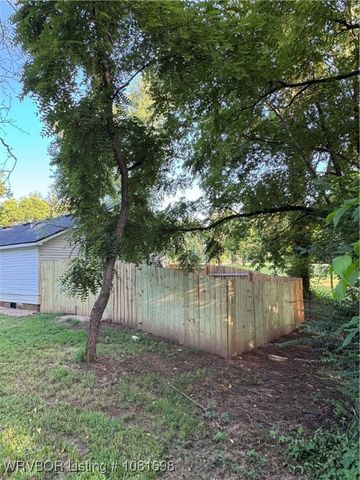 9818 Old Highway 10, Greenwood, AR 72936