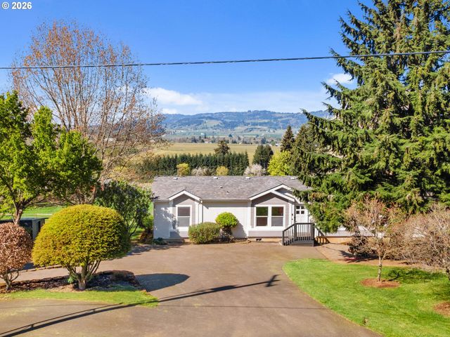 21155 Ne SUNNYCREST Rd, Newberg, OR 97132