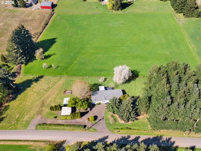 21155 Ne SUNNYCREST Rd, Newberg, OR 97132