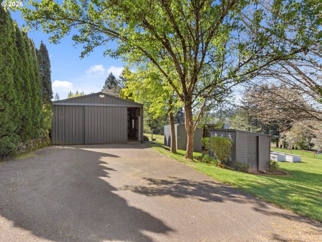 21155 Ne SUNNYCREST Rd, Newberg, OR 97132