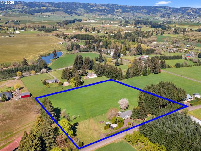 21155 Ne SUNNYCREST Rd, Newberg, OR 97132