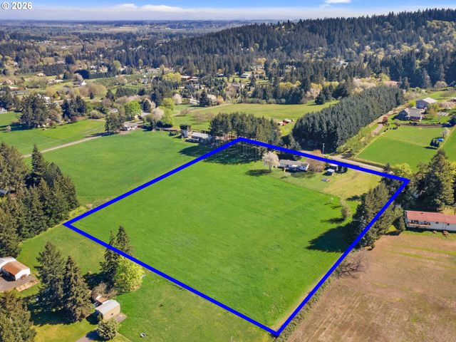 21155 Ne SUNNYCREST Rd, Newberg, OR 97132