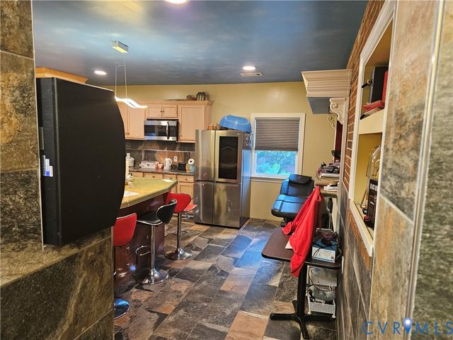 6231 Swanson Rd, Richmond, VA 23225