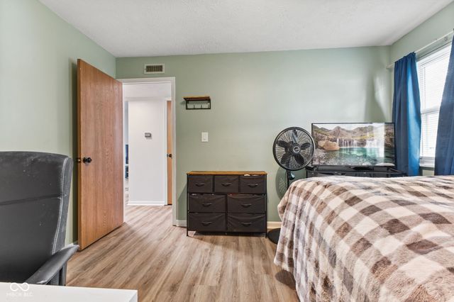 1140 Ida Court, Greenwood, IN 46143