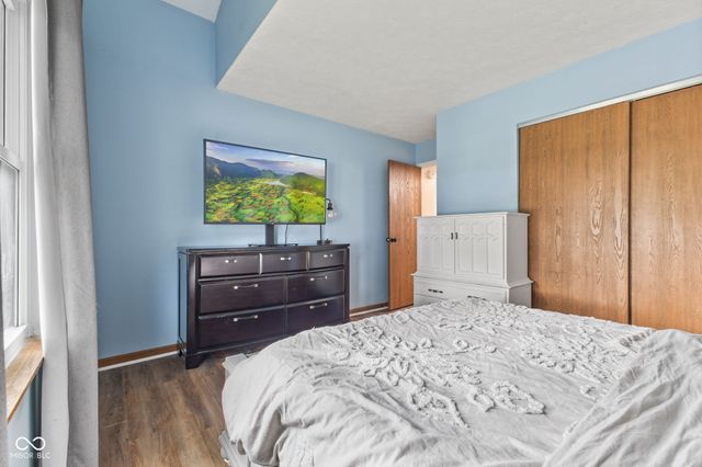 1140 Ida Court, Greenwood, IN 46143