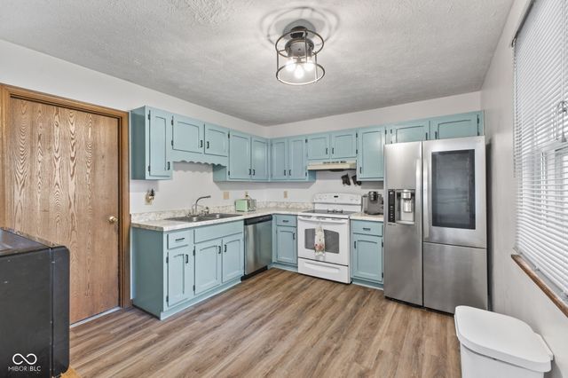 1140 Ida Court, Greenwood, IN 46143