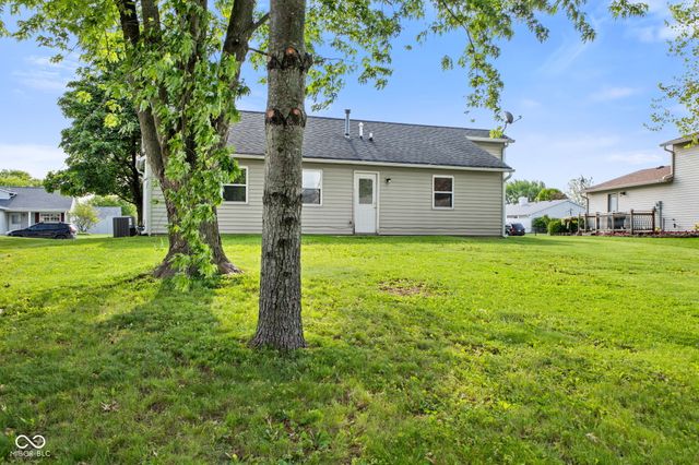 1140 Ida Court, Greenwood, IN 46143