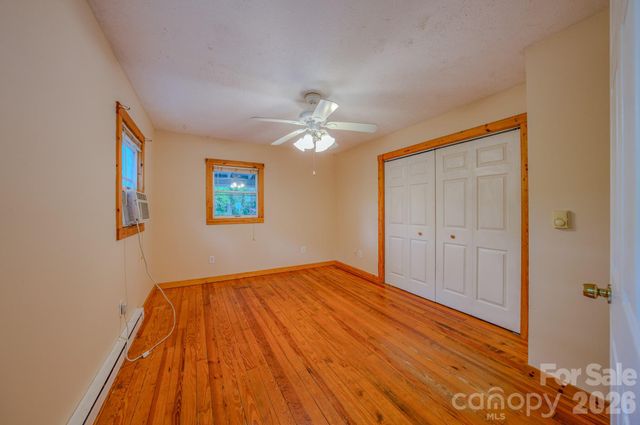 24 Moore Circle, Black Mountain, NC 28711
