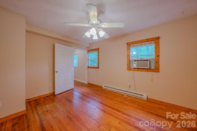 24 Moore Circle, Black Mountain, NC 28711