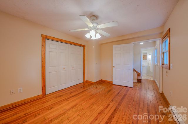 24 Moore Circle, Black Mountain, NC 28711