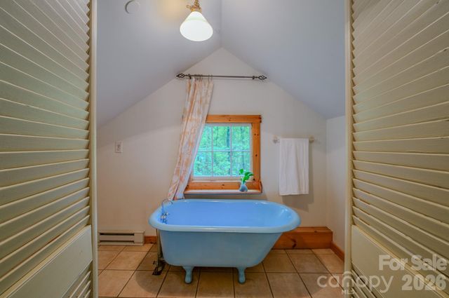 24 Moore Circle, Black Mountain, NC 28711