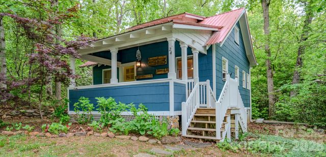 24 Moore Circle, Black Mountain, NC 28711