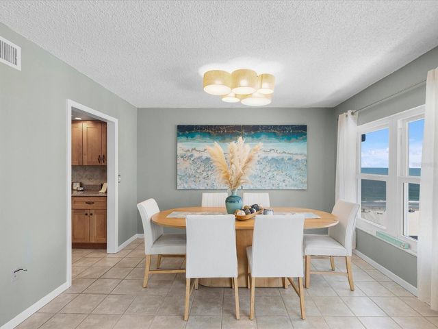 17400 GULF BOULEVARD J7, St Petersburg, FL 33708