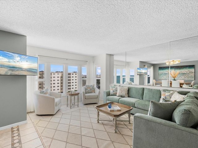 17400 GULF BOULEVARD J7, St Petersburg, FL 33708