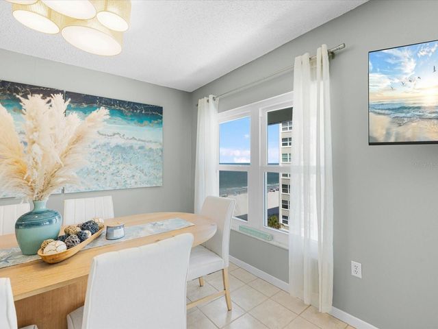 17400 GULF BOULEVARD J7, St Petersburg, FL 33708
