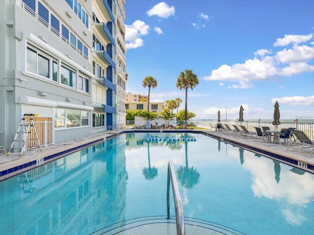 17400 GULF BOULEVARD J7, St Petersburg, FL 33708