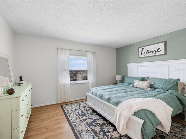 17400 GULF BOULEVARD J7, St Petersburg, FL 33708