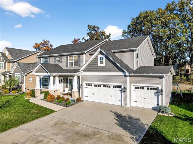 415 Filipp Lane, Lake St Louis, MO 63367