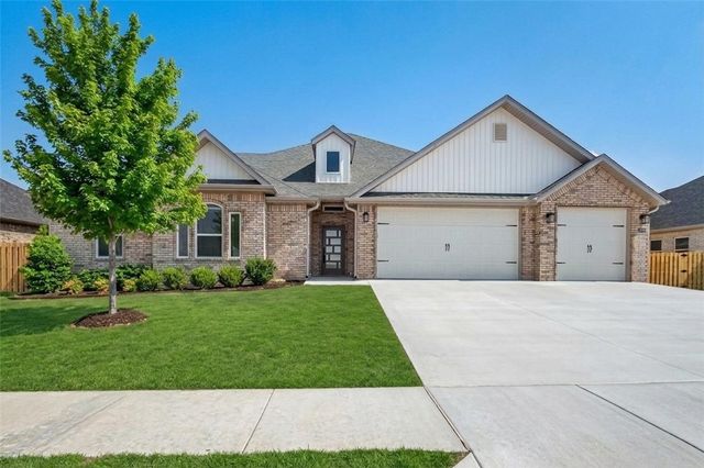 2304 Charles Street, Pea Ridge, AR 72751