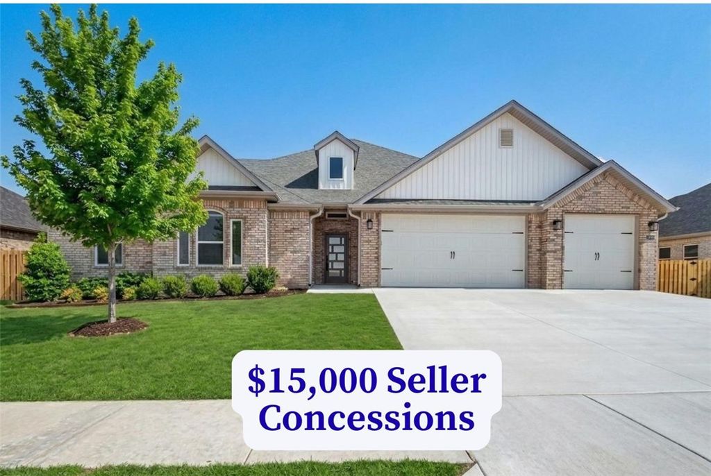 2304 Charles Street, Pea Ridge, AR 72751