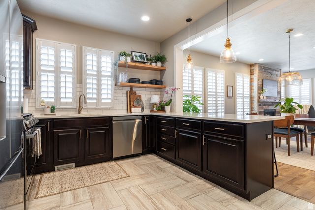 5047 W BLACK TWIG DR, South Jordan, UT 84009