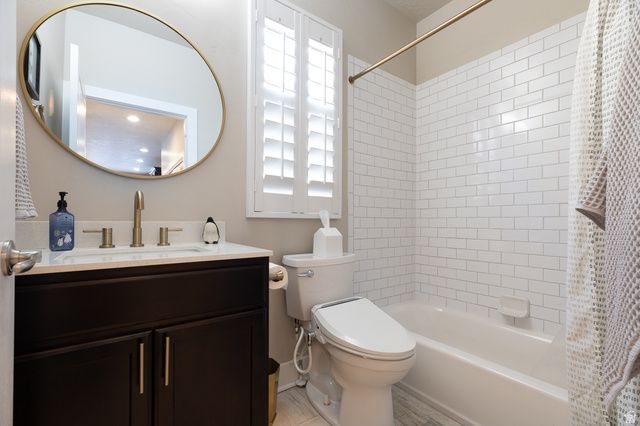 5047 W BLACK TWIG DR, South Jordan, UT 84009