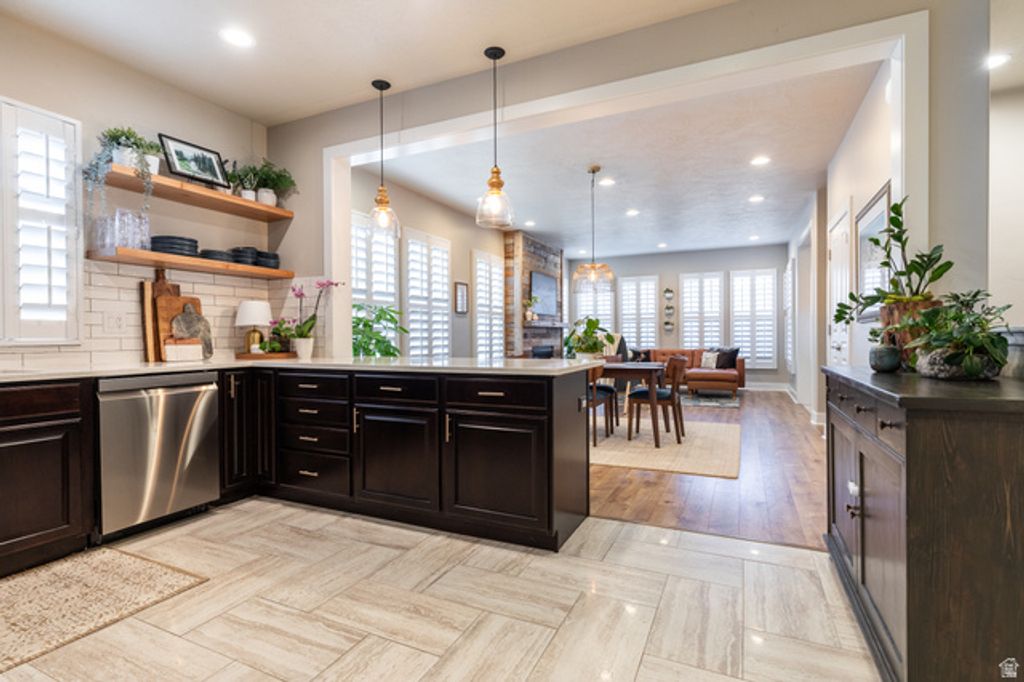 Image 16 of property listing at 5047 W BLACK TWIG DR, South Jordan, UT 84009