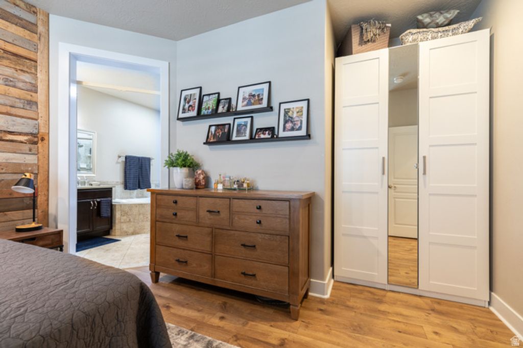 Image 23 of property listing at 5047 W BLACK TWIG DR, South Jordan, UT 84009