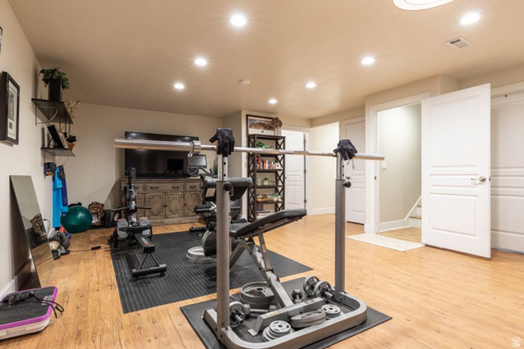 Image 29 of property listing at 5047 W BLACK TWIG DR, South Jordan, UT 84009