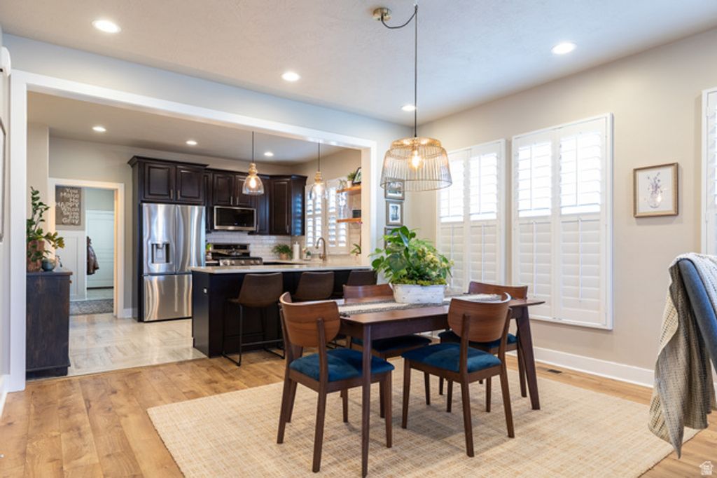 Image 10 of property listing at 5047 W BLACK TWIG DR, South Jordan, UT 84009