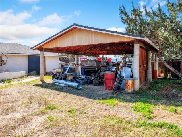 16680 Mission Street, Hesperia, CA 92345