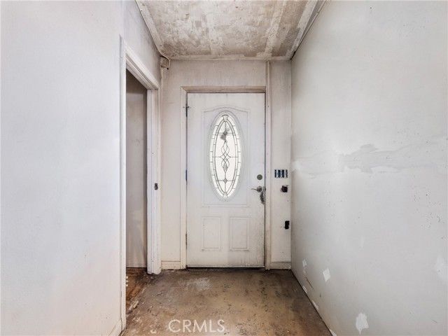 16680 Mission Street, Hesperia, CA 92345