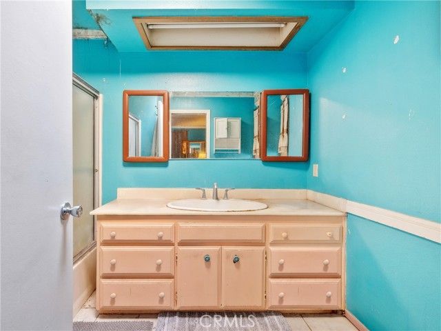 16680 Mission Street, Hesperia, CA 92345