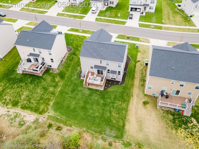 257 Sandhill Court, White Lake Charter Township, MI 48386